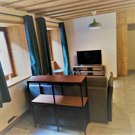 Appartement Dans Ferme Renovee Au Coeur Du Grand Massif Sixt 外观 照片