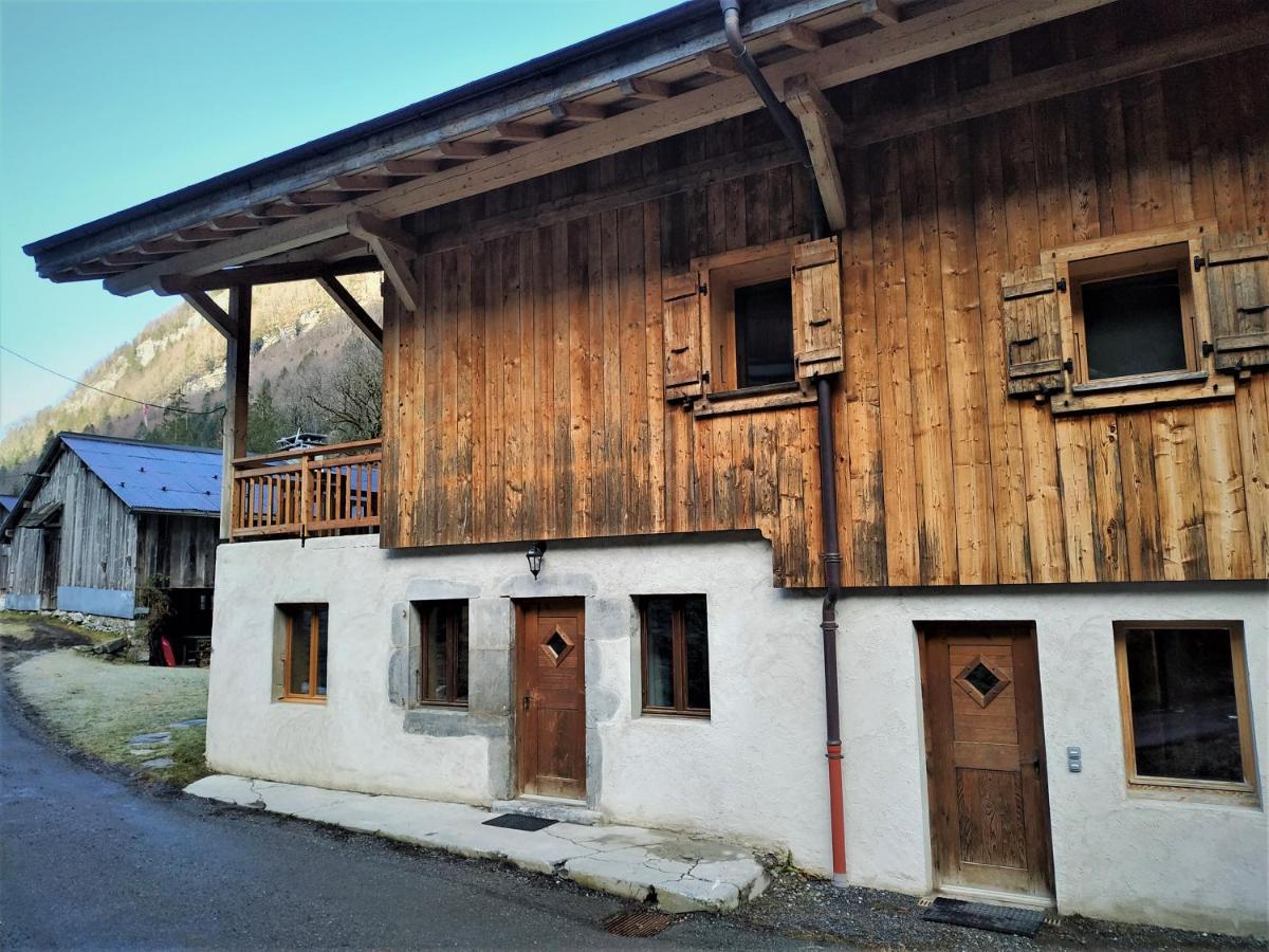 Appartement Dans Ferme Renovee Au Coeur Du Grand Massif Sixt 外观 照片